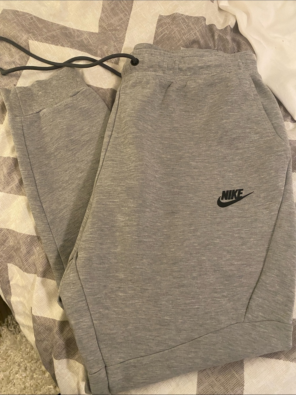 Nike mens size medium tech fleece joggers